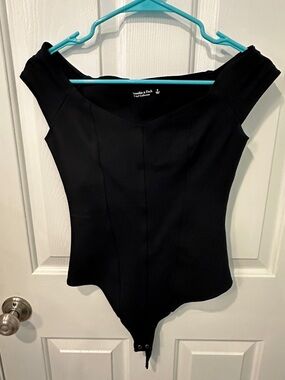 Abercrombie & Fitch Black Off-Shoulder Seam Bodysuit